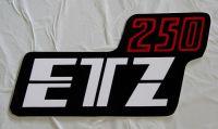 Kasten Aufkleber - ETZ 250 - schwarz / weiß / rot - original